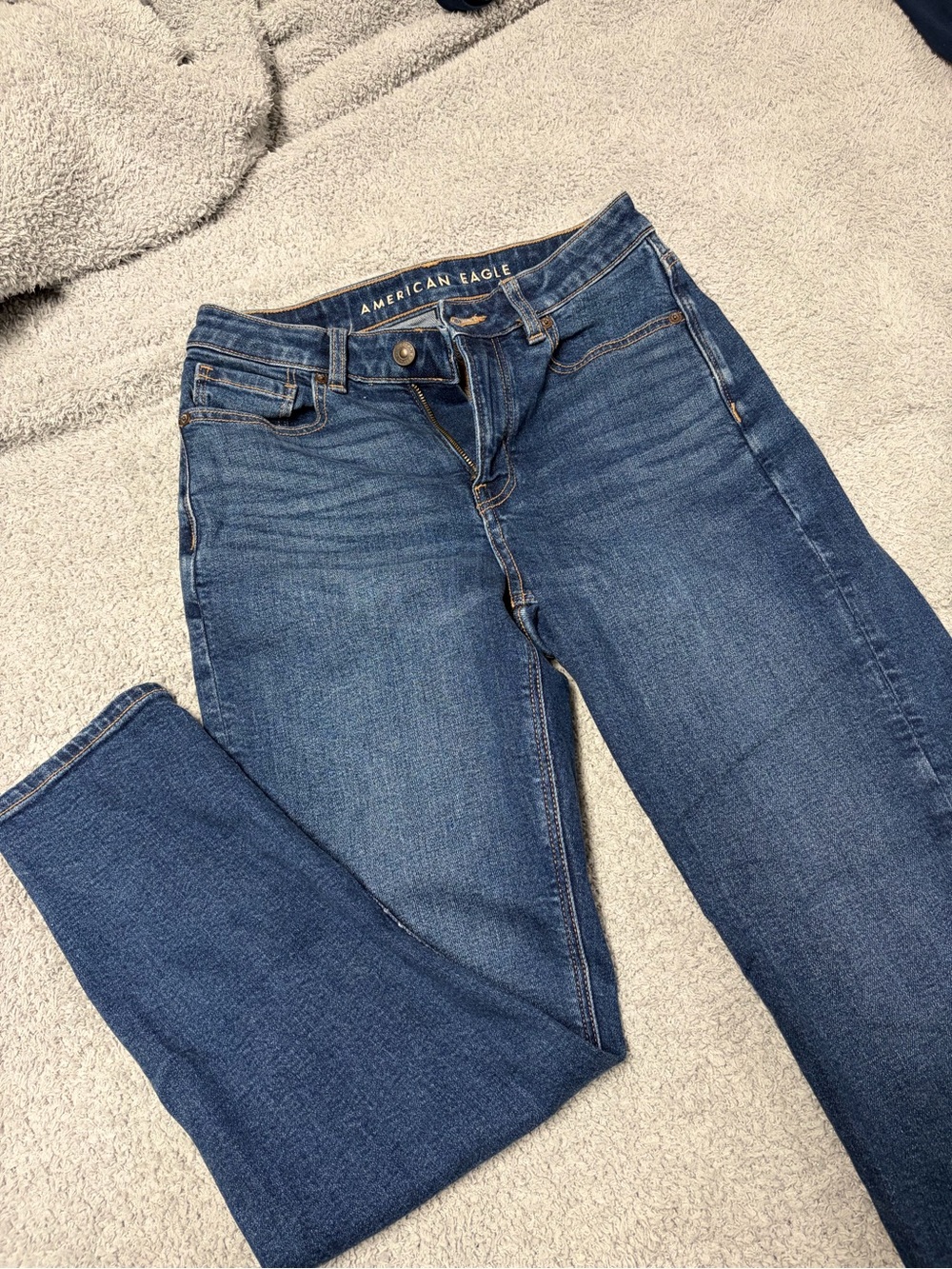 American Eagle Outfitters Women's Dark Blue Mom Jeans